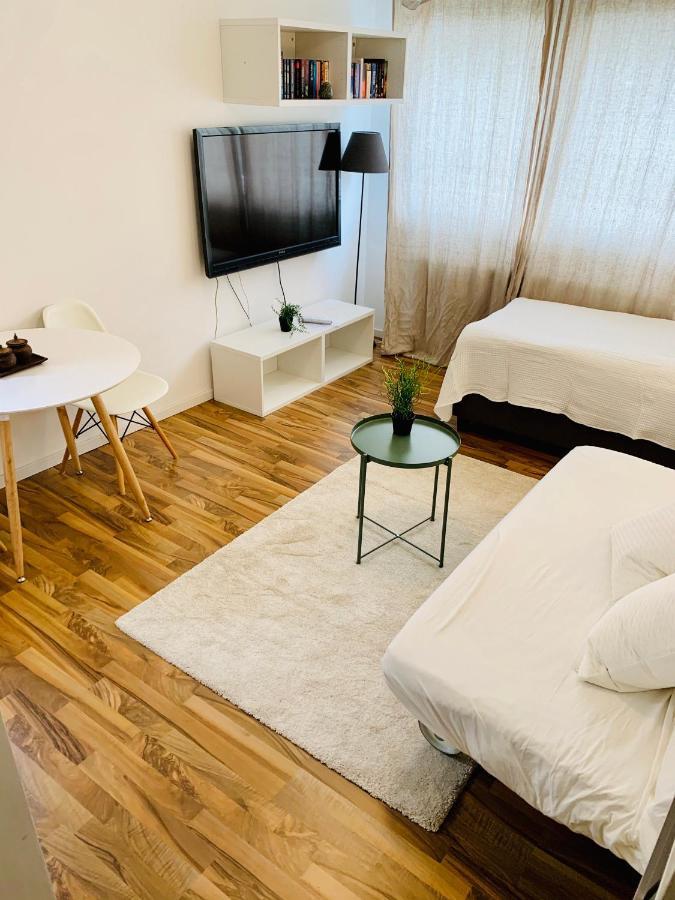 Top Renoviertes Apartement In Bester Lage Von Homburg- 5 Fussminuten Zur Uniklinik Homburg  Ngoại thất bức ảnh