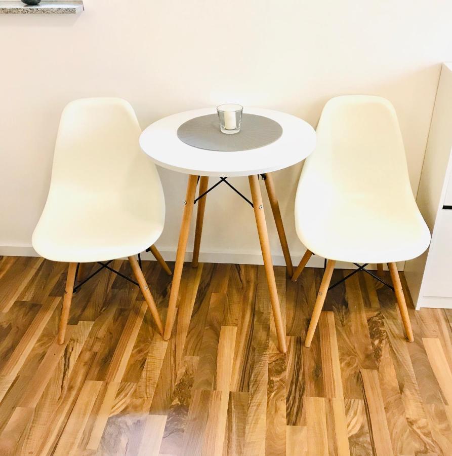 Top Renoviertes Apartement In Bester Lage Von Homburg- 5 Fussminuten Zur Uniklinik Homburg  Ngoại thất bức ảnh